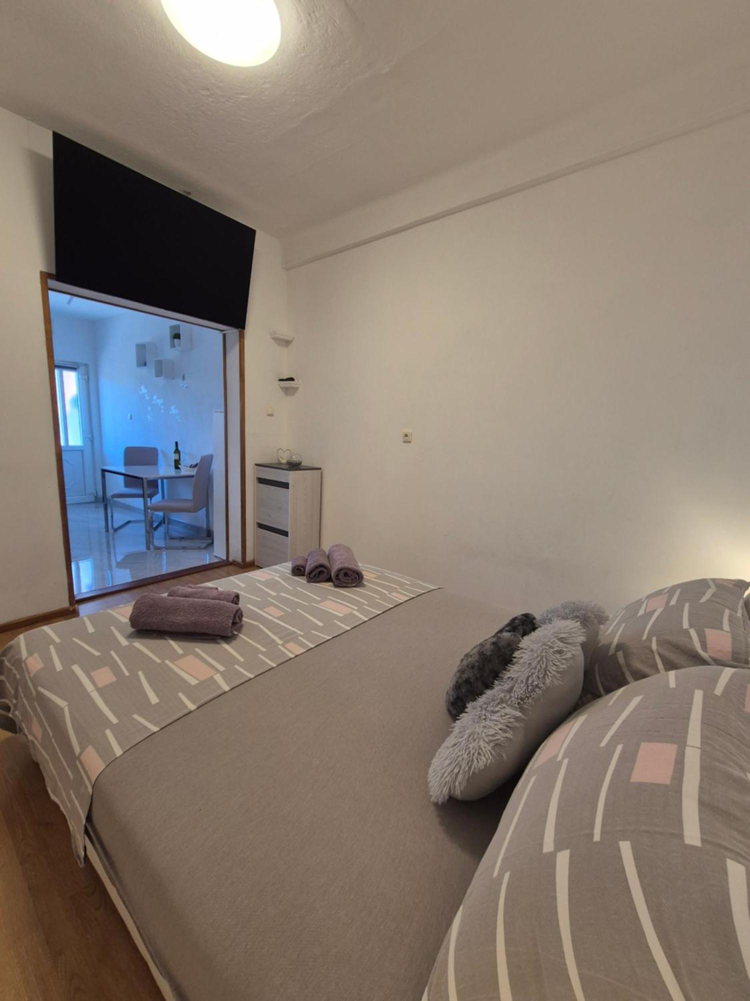 Apartment Karla Komiža Eksteriør bilde